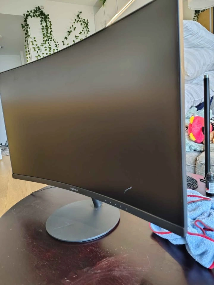 Koorui 27-inch Curved Gaming Monitor - photo 2