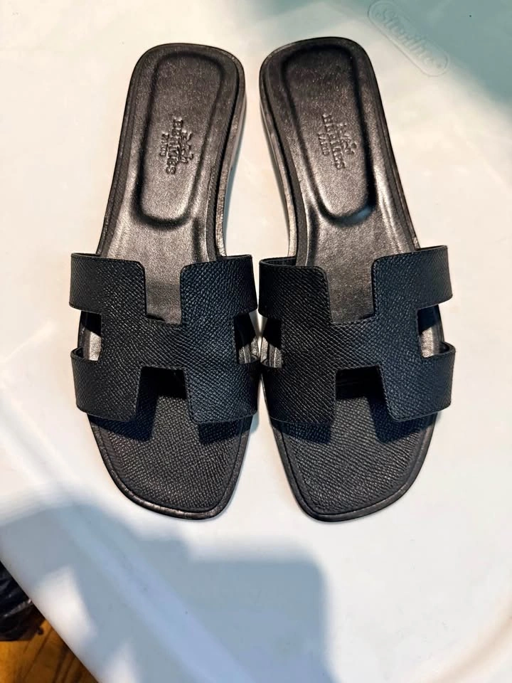 HERMES sandals