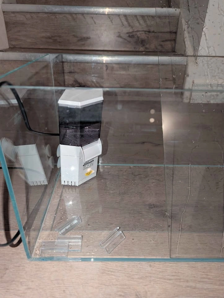 Selling Fish Tank Equipment! - photo 2