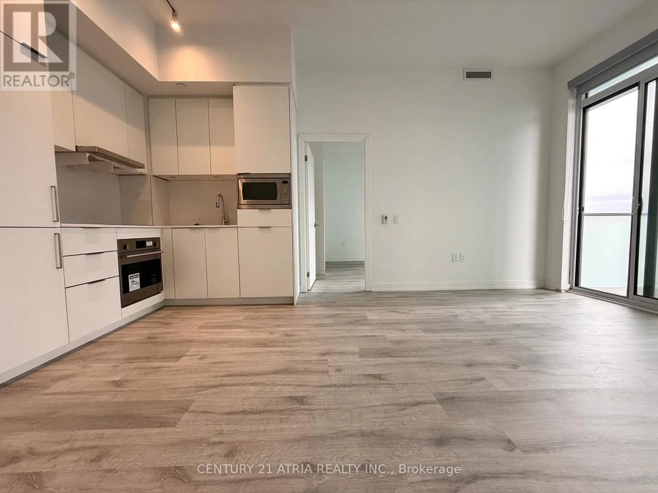 2 Beds 2 Baths Apartment - photo 2