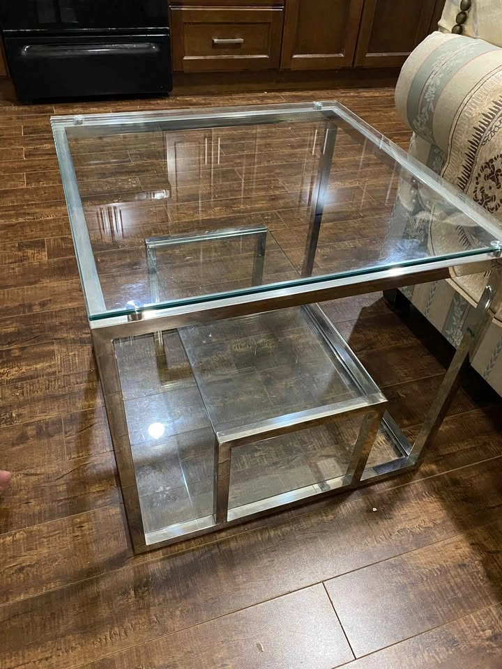 Coffee / Side table move out sale - photo 2