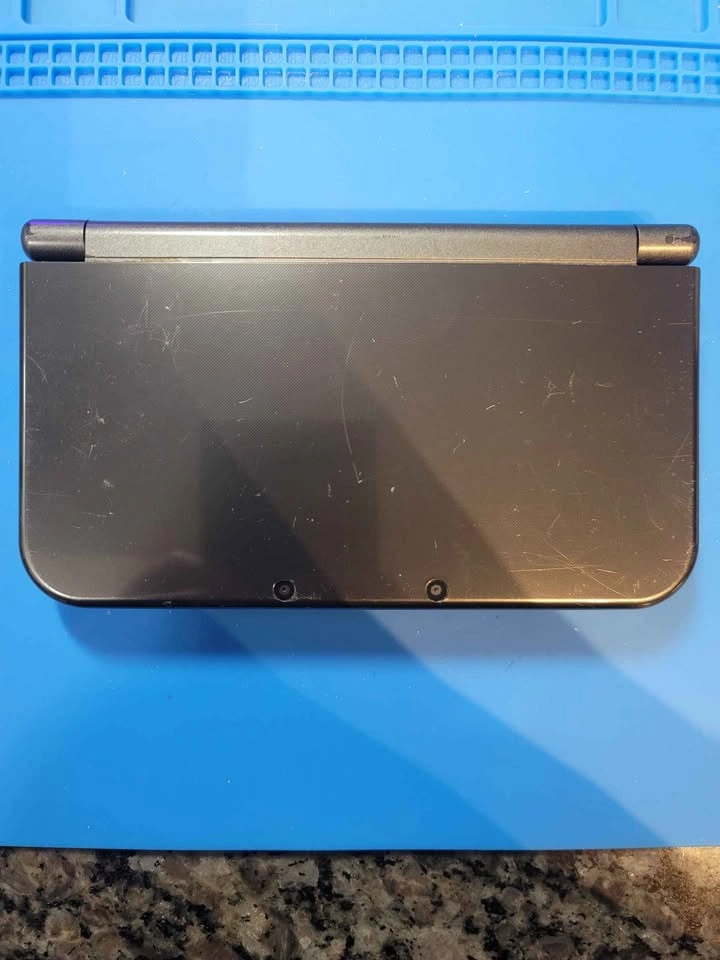 New Nintendo 3DS XL Metallic Black - photo 4