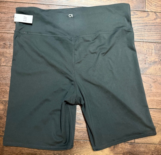 GapFit Bike Shorts - photo 5