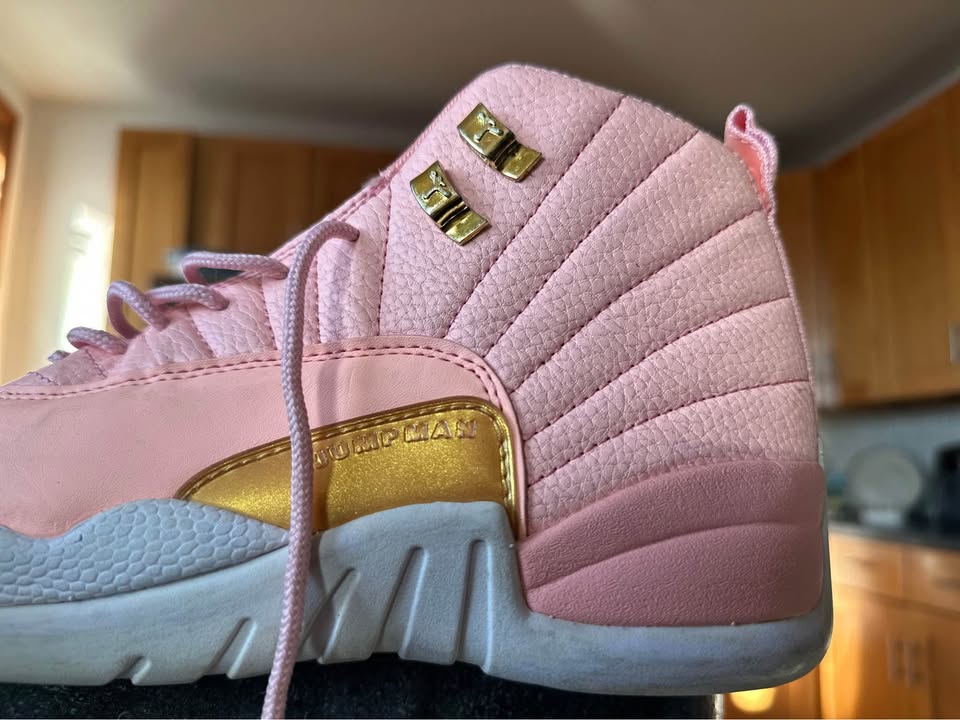 Air Jordan 12 Retro “Pink/Gold” Women’s Size 7.5/8/8.5 - photo 2