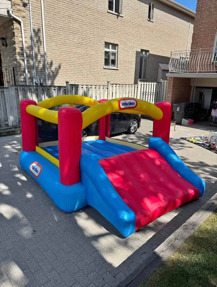 🎉 PARTY COMBO – $100! 🎉 Bouncy Castle + Cotton Candy Machine 🍭🎈 - photo 3