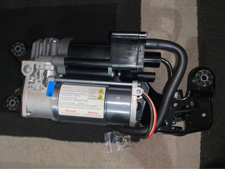 BMW X5/X6 Air Suspension Compressor Pump (2014-2019) - photo 4