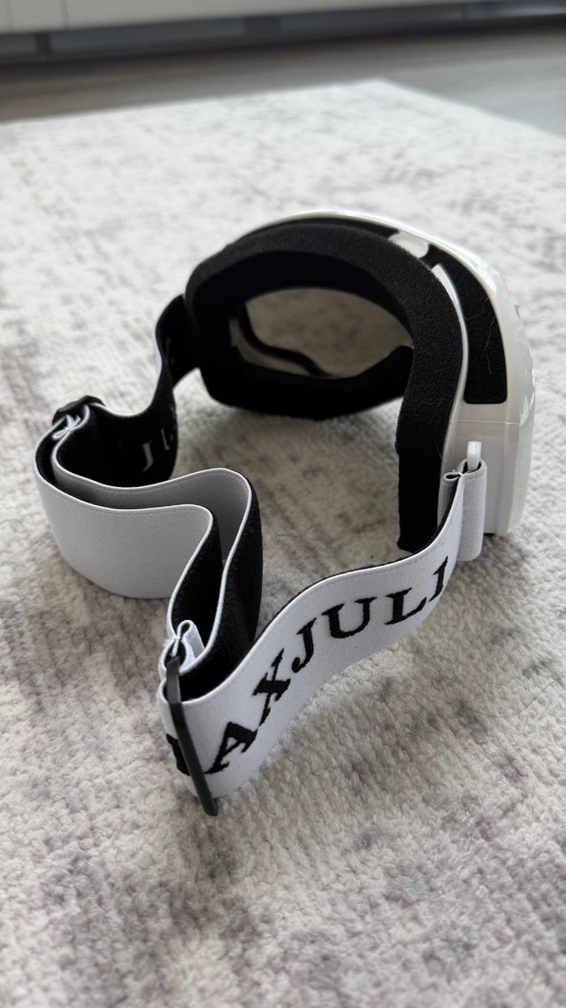 Ski Goggles and Snow/Ski Gloves - photo 4