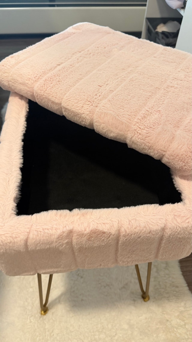 Pink Faux Fur Vanity Chair - photo 4