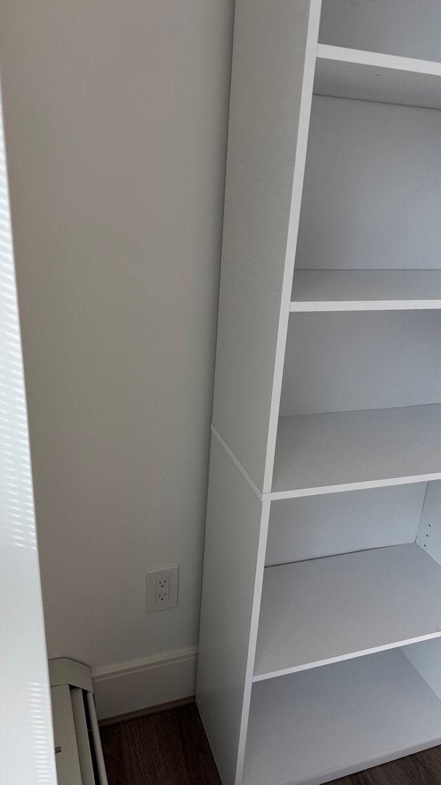 5-Shelf White Display Cabinet - photo 3