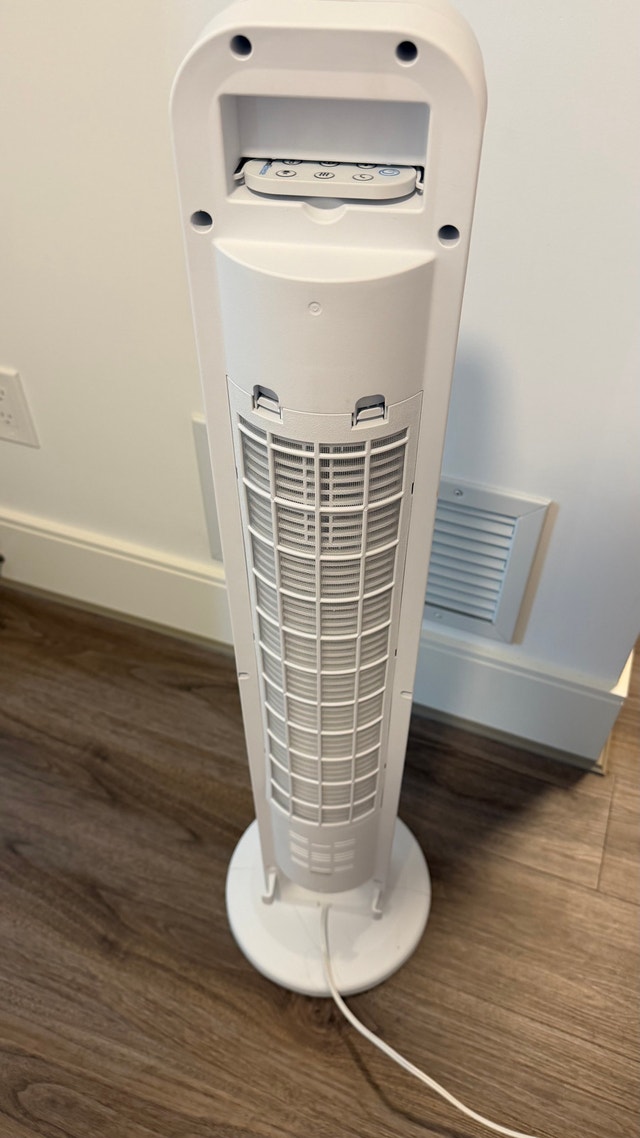 OmniBreeze Digital White Tower Fan with Remote - photo 4