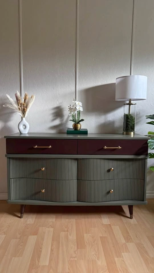 Refinished MCM Kroehler Dresser - Olive & Mahogany Fluted Bow Fr