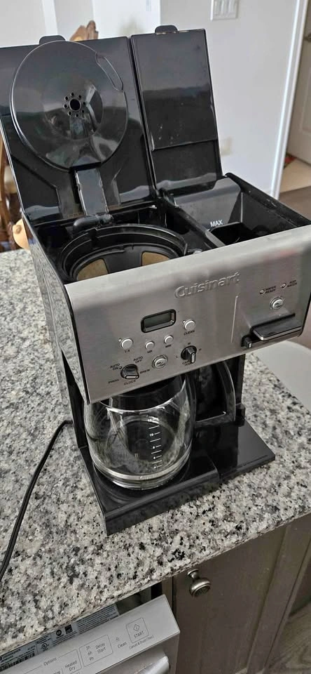 Cuisinart Coffee Plus 12-Cup Programmable with Hot Water System