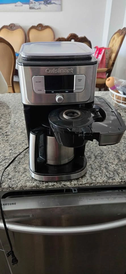 Cuisinart Burr Grind & Brew Thermal 12-Cup Coffee Maker - photo 2