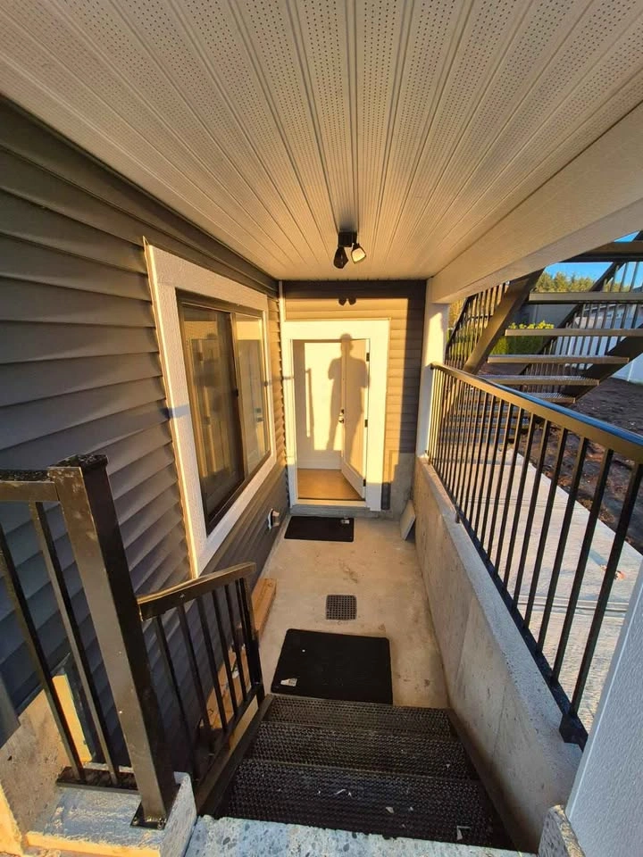 2 Beds 1 Bath - House