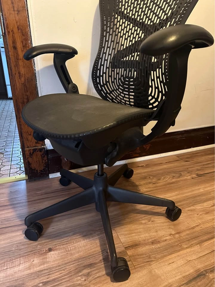 Herman Miller Office Chair - photo 2