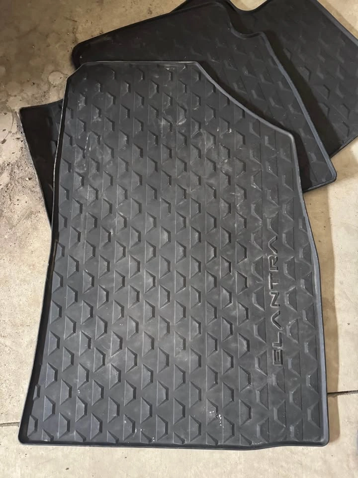 2021-2026 Hyundai Elantra Rubber Floor Mats - photo 4