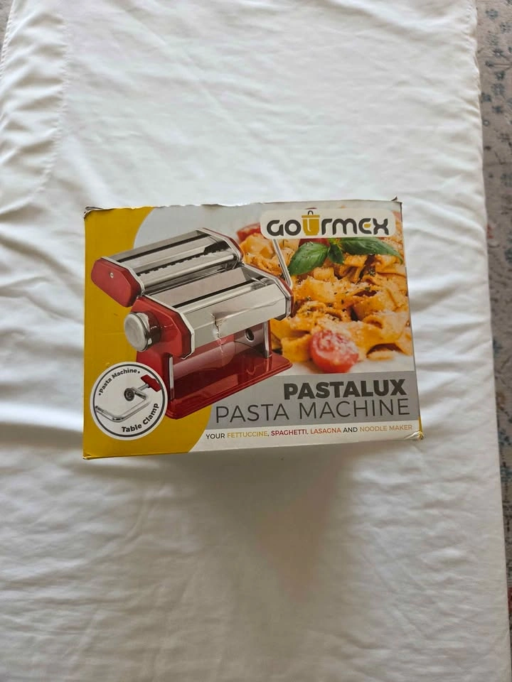 Pasta Maker - 7 Thickness Settings - photo 2