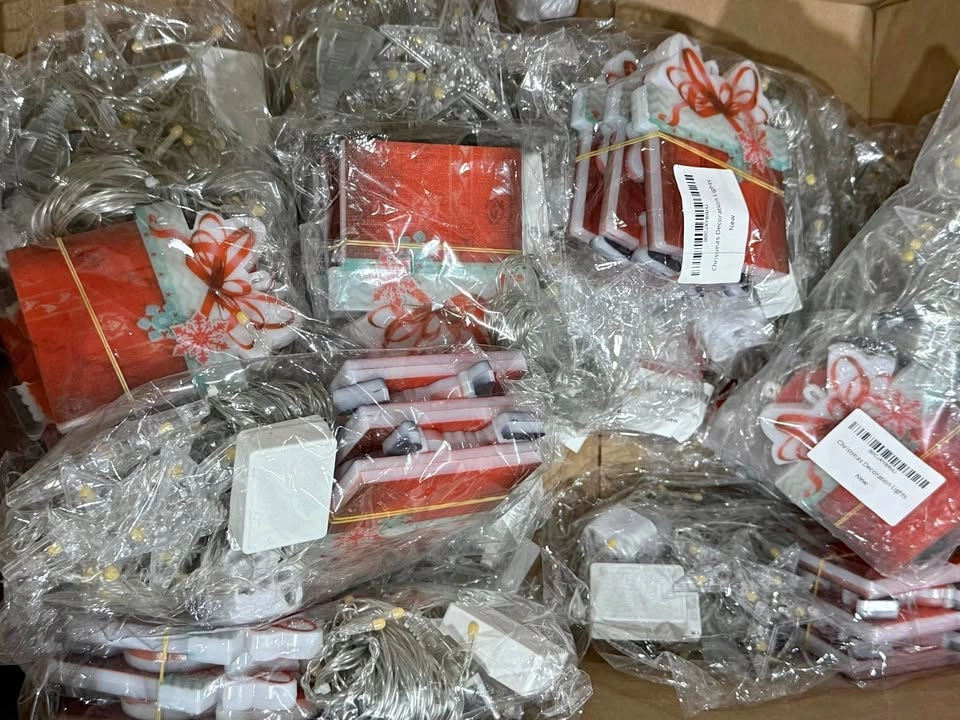12 Christmas Lights – Asian style Plug