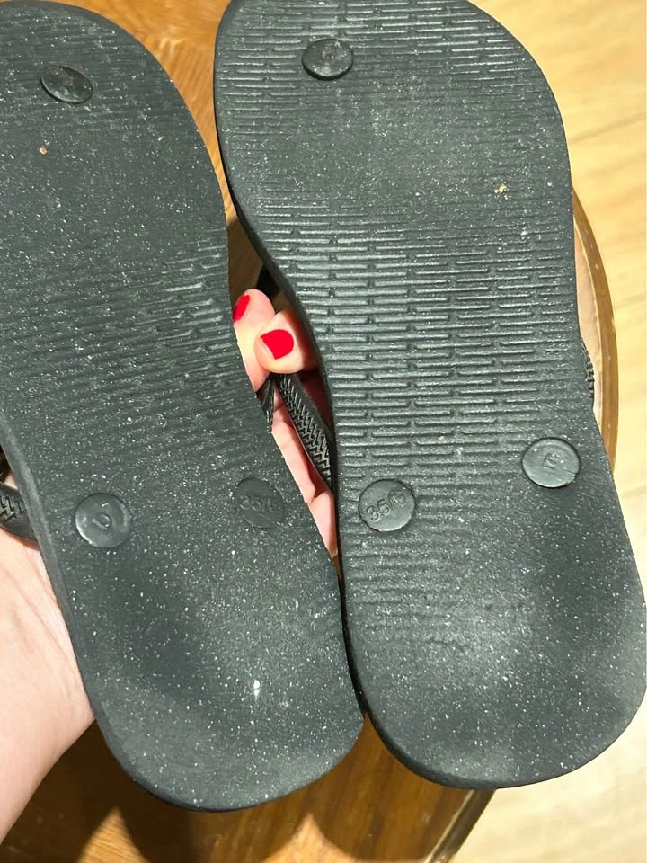 Havaianas Black Flip Flops Size 35-36 (US 6W) - photo 3