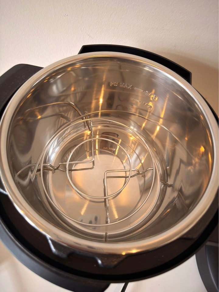 Instant Pot Duo 7-in-1 Mini Electric Pressure Cooker - photo 3