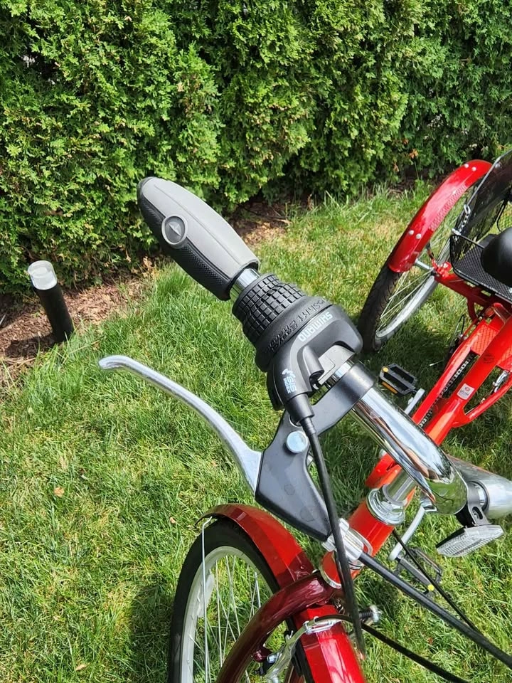 Schwinn 26 Inch Meridian Adult Trike - photo 2