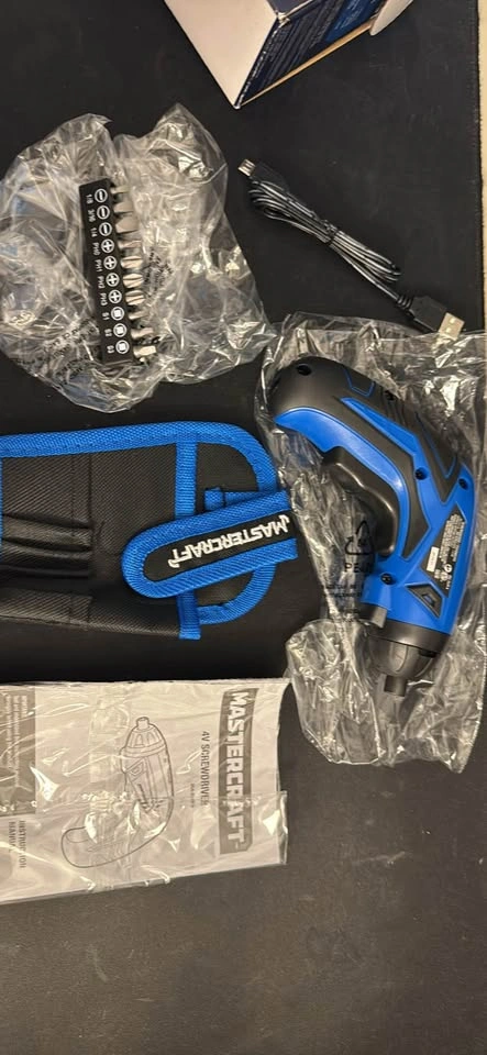 Mastercraft 4V Cordless Screwdriver USB Charging w/ Bits - photo 2