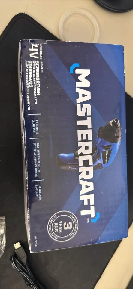 Mastercraft 4V Cordless Screwdriver USB Charging w/ Bits - photo 3