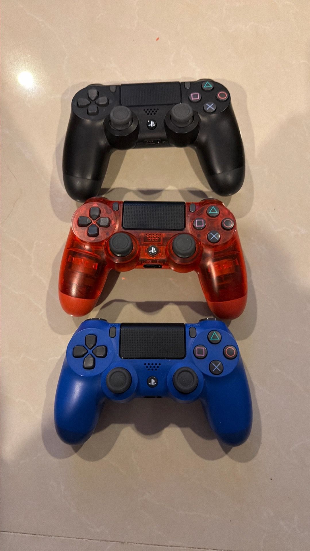 PS4 Slim 1TB VR Headset Bundle - 3 Controllers, Camera, 5 Games - photo 3
