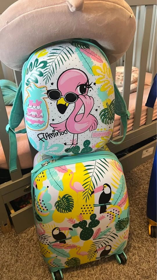 Kids Flamingo Carry-on - Excellent Condition 🦩✈️ - photo 3