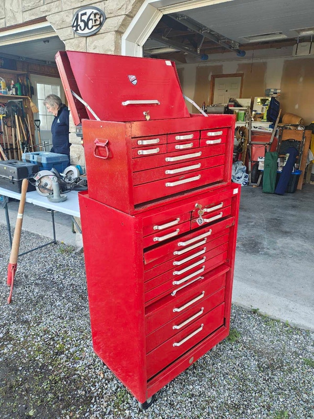 Garage Sale - Tools, Trinkets, Plants and more - photo 2