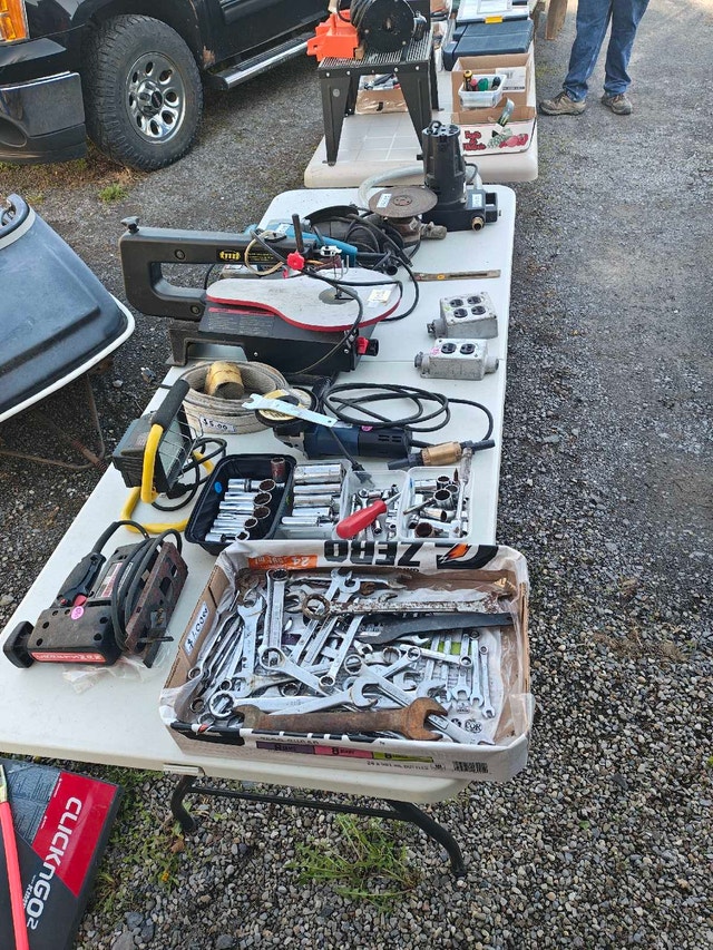 Garage Sale - Tools, Trinkets, Plants and more - photo 5