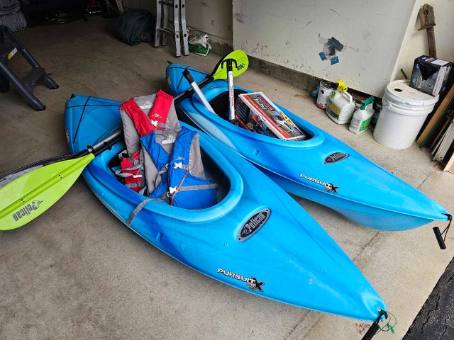 Pair of 8-ft Kayaks with Accessories - photo 2