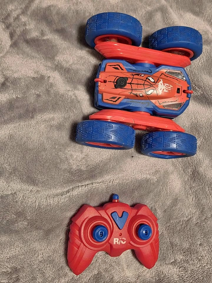 Spiderman Remote Control Stunt Car