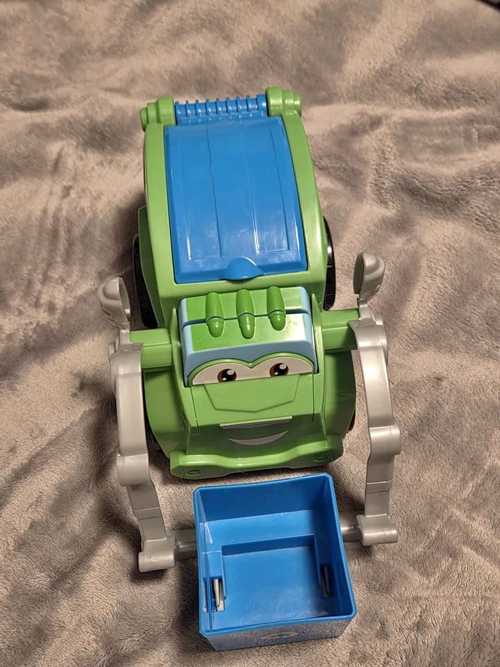Play-Doh Garbage Truck