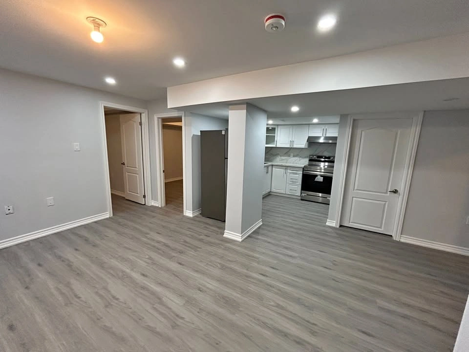 3 Beds 2 Baths Apartment