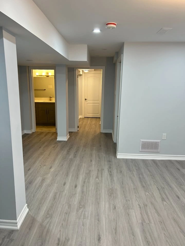 3 Beds 2 Baths Apartment - photo 3