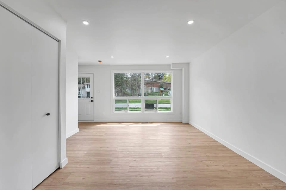 3 Beds 2 Baths Townhouse for Rent in Cambridge - photo 4