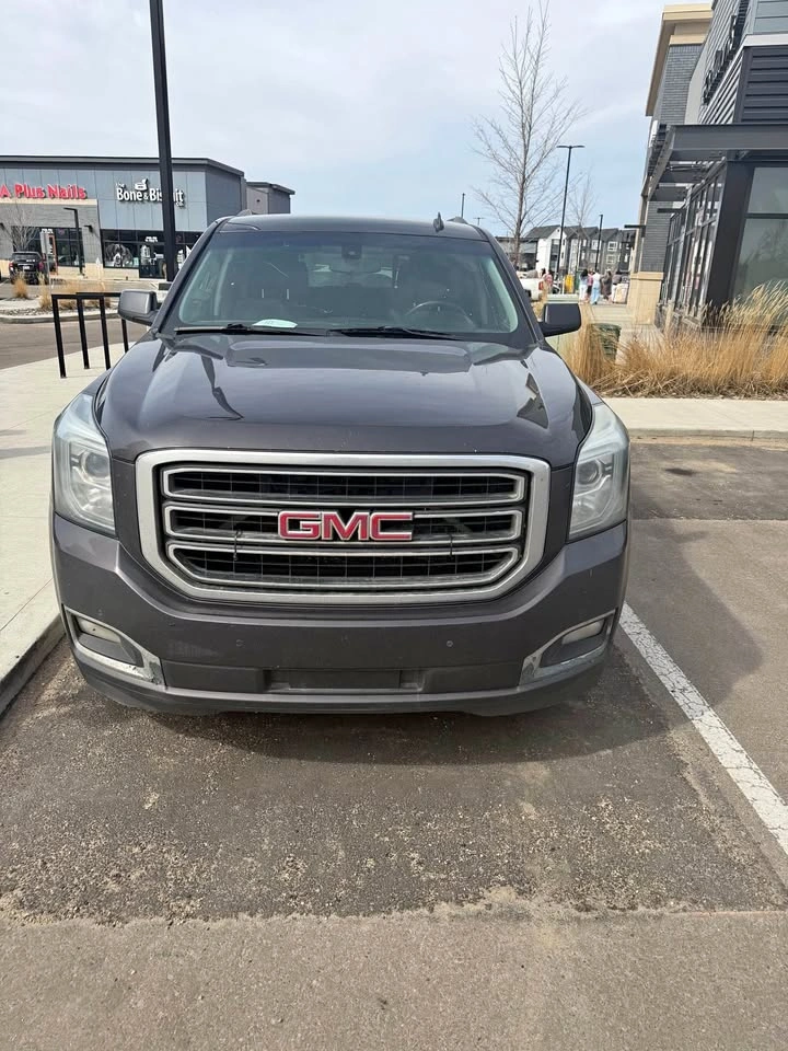 Used 2015 GMC Yukon XL for sale.