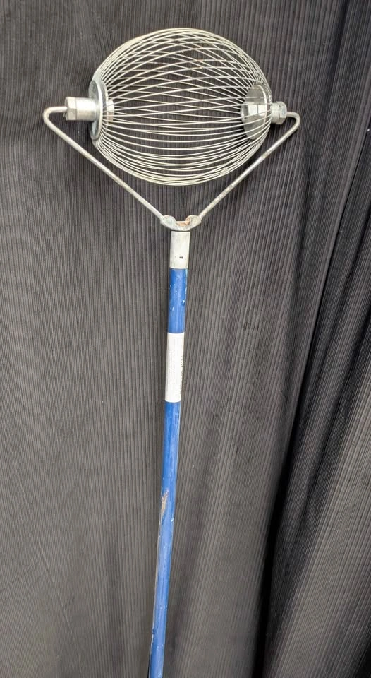 Lawn Tools - Nut Wizard & Plastic Rake - photo 5