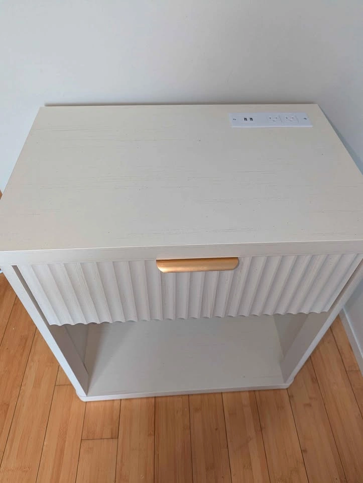 Bed side table - distressed white with plug - photo 3
