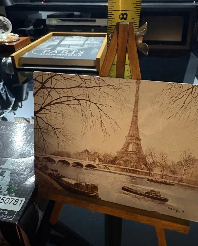 Vintage Paris-Themed Bundle: Mini 7” Easel & Eiffel Tower Oil Pa - photo 2