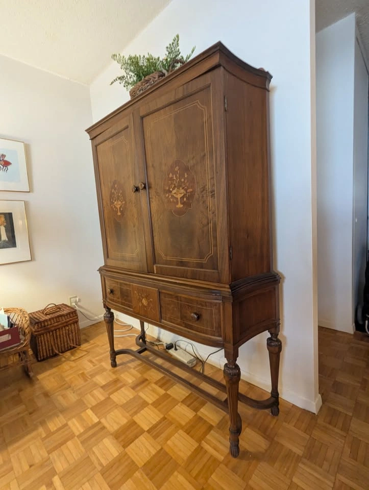 Vintage 1920s "Cabinet on Stand" Armoire - photo 3