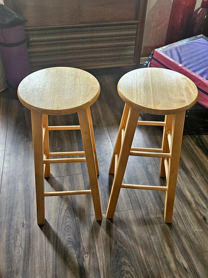 2 Wooden Bar Stools