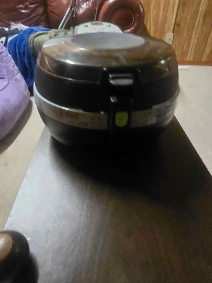 Air fryer - photo 2