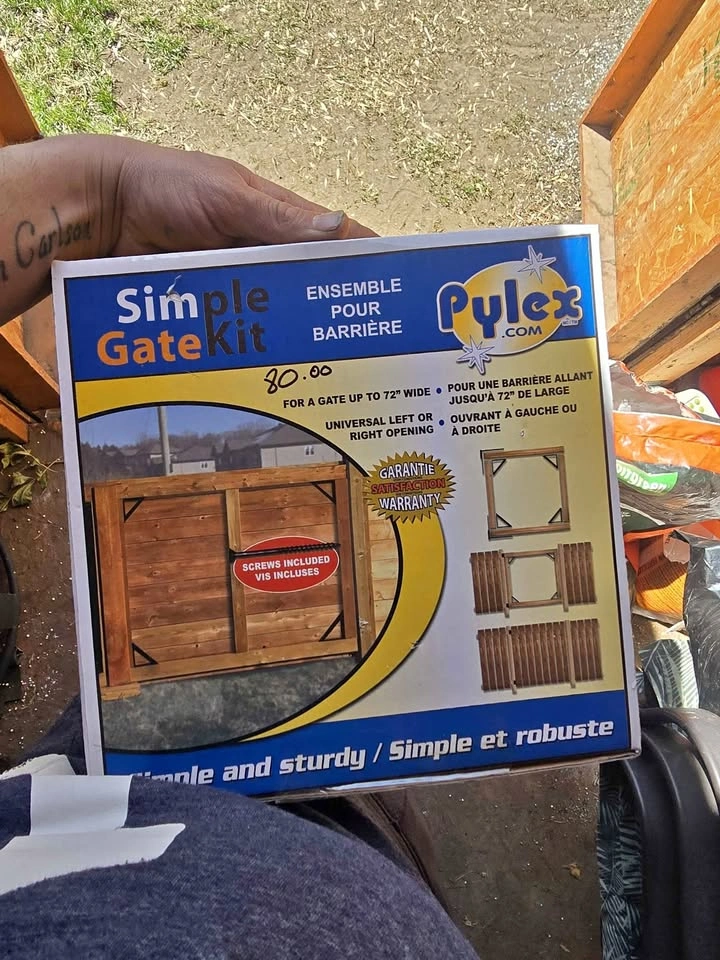 Gate brackets x 2