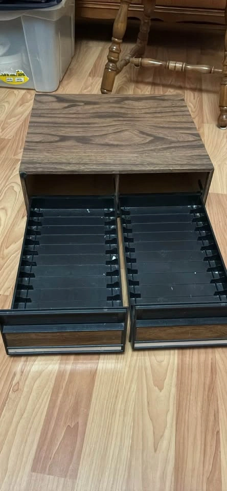 Vintage VHS Holder/Storage - photo 3