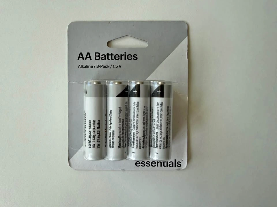 Best Buy Essentials AA Batteries - 8 Pack