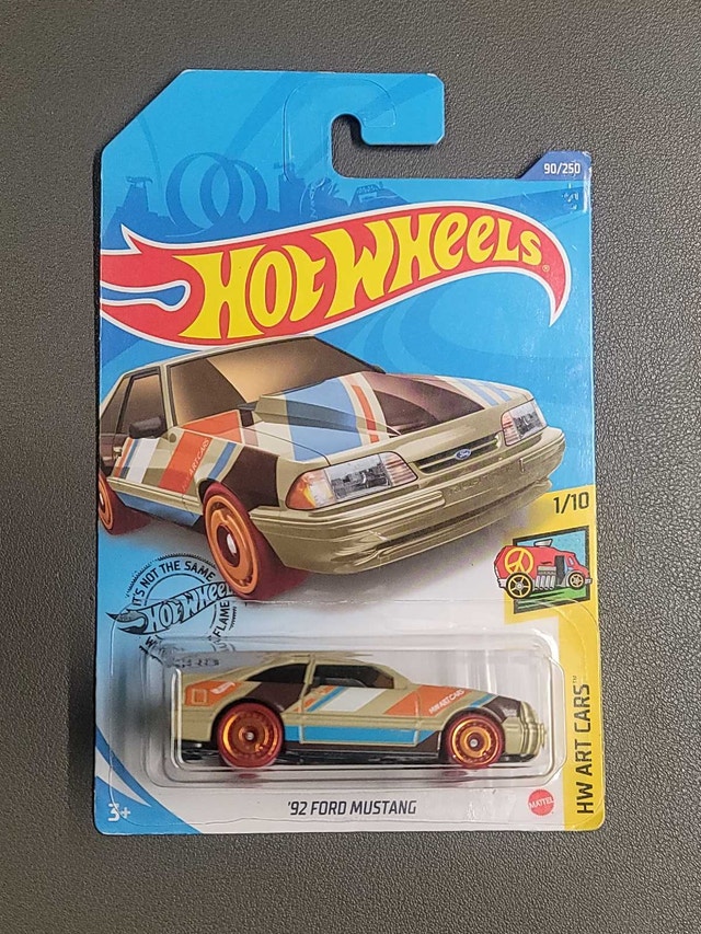 Hot Wheels '92 Ford Mustang