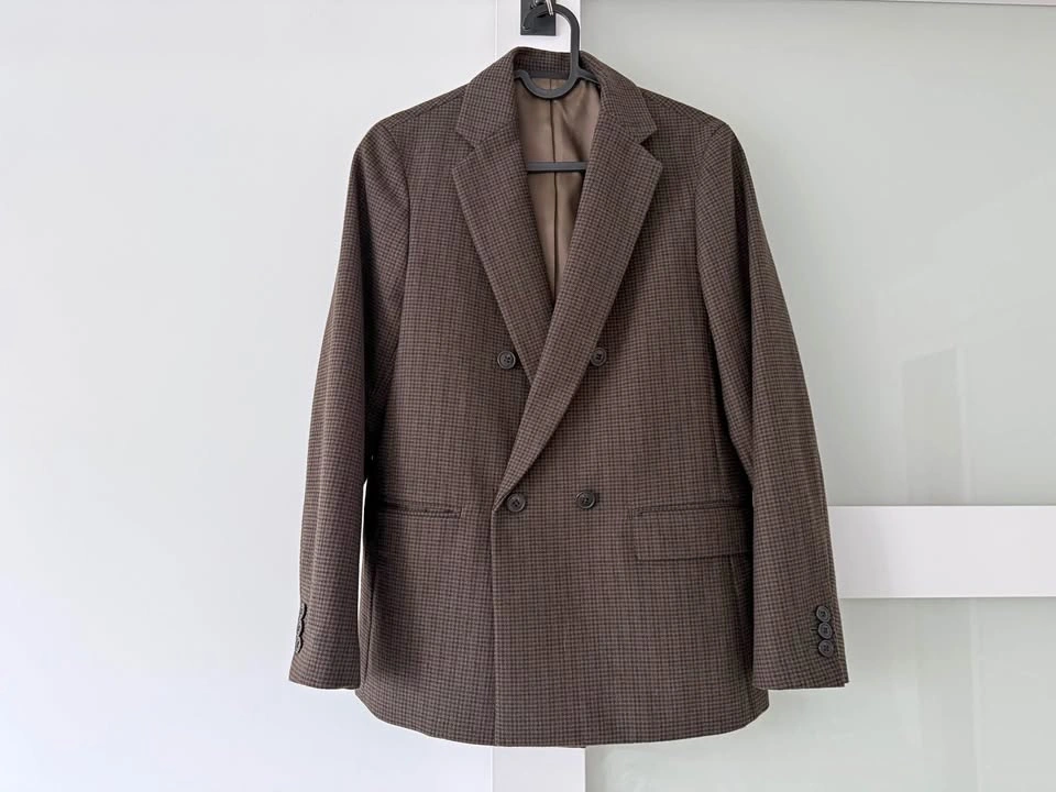 UNIQLO Women’s Double-Breasted Blazer