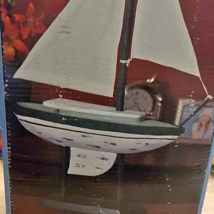 Wooden sale boat